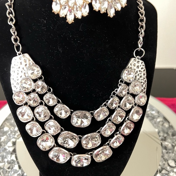 Necklace Simulated Diamonds - Picture 5 of 6